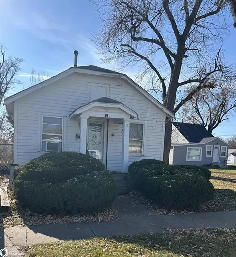 806 Boone Ave, Ottumwa, IA 52501
