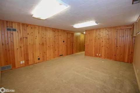 741 16th St, Nevada, IA 50201 photo 21