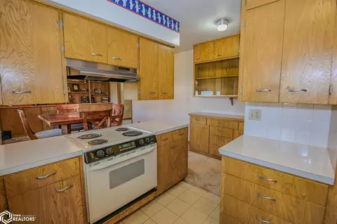 741 16th St, Nevada, IA 50201 photo 9