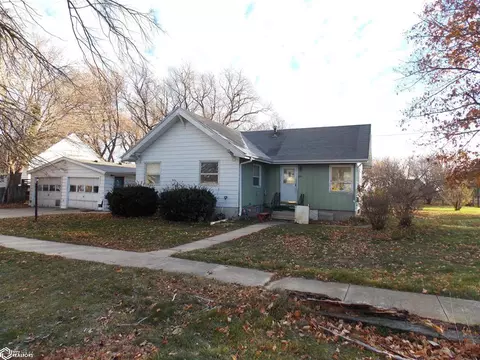 209 Walnut St, Kensett, IA 50448