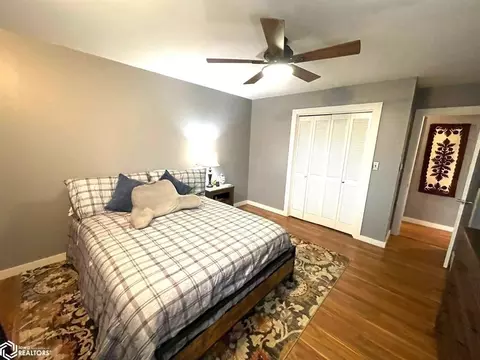 Bedroom - 817 W Maple St, Centerville, IA 52544 photo 2 of 7