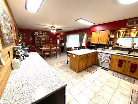 Kitchen - 817 W Maple St, Centerville, IA 52544 photo 6 of 7