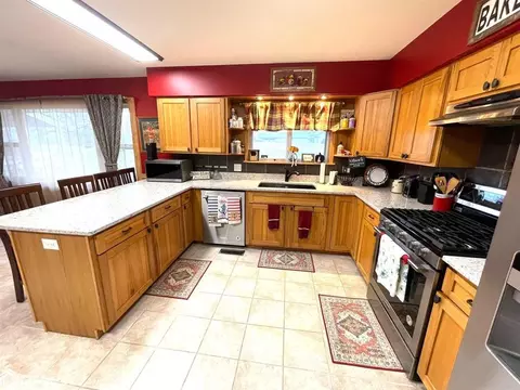 Kitchen - 817 W Maple St, Centerville, IA 52544 photo 1 of 7