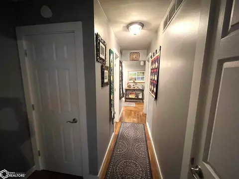 Entry Way - 817 W Maple St, Centerville, IA 52544 photo 3 of 3