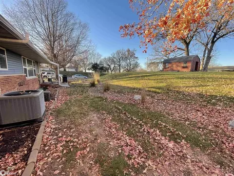 Other - 817 W Maple St, Centerville, IA 52544 photo 6 of 6