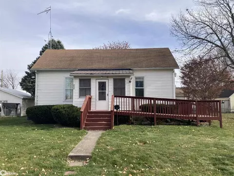 2214 S 12th St, Burlington, IA 52601