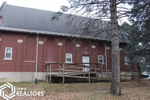 504 2nd Ave SE, Hampton, IA 50441 photo 2