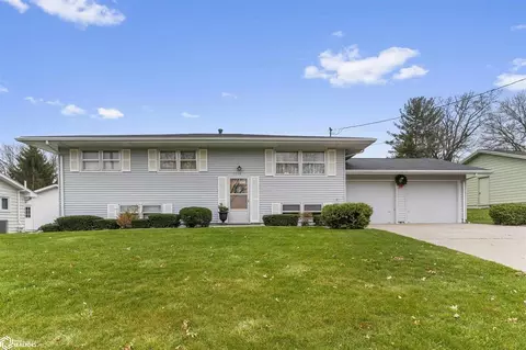 1116 Wier St, Muscatine, IA 52761