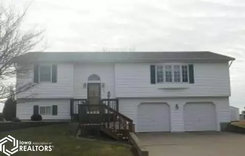 908 Huron St, Mediapolis, IA 52637