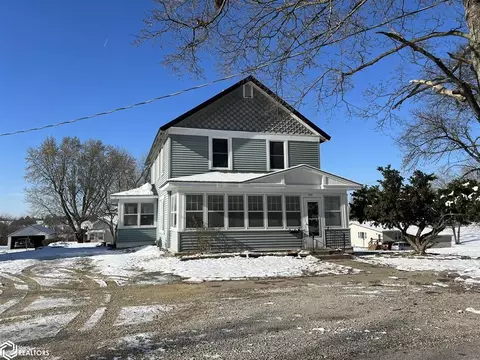 706 NW School St, Leon, IA 50144