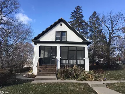 527 S Gunnison St, Burlington, IA 52601