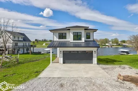 3006 Big Bend Rd, Ellston, IA 50074