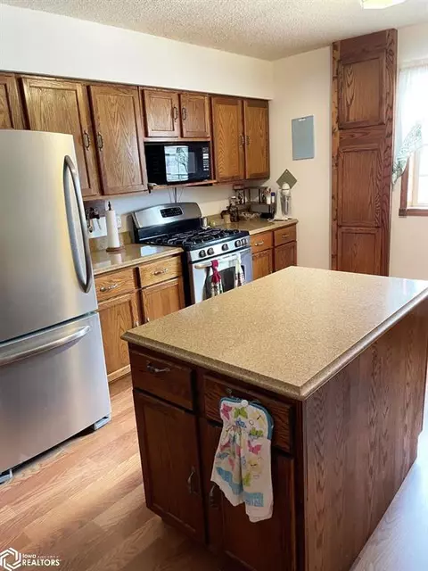 Kitchen - 342 N Mildred, Carson, IA 51525 photo 2 of 5