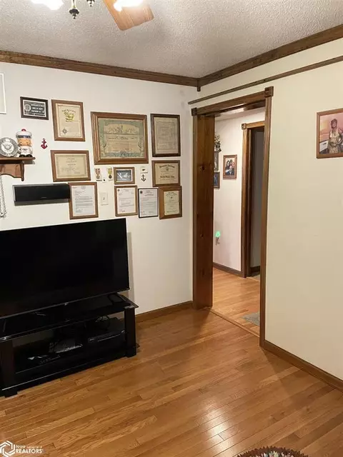 Living - 342 N Mildred, Carson, IA 51525 photo 6 of 6