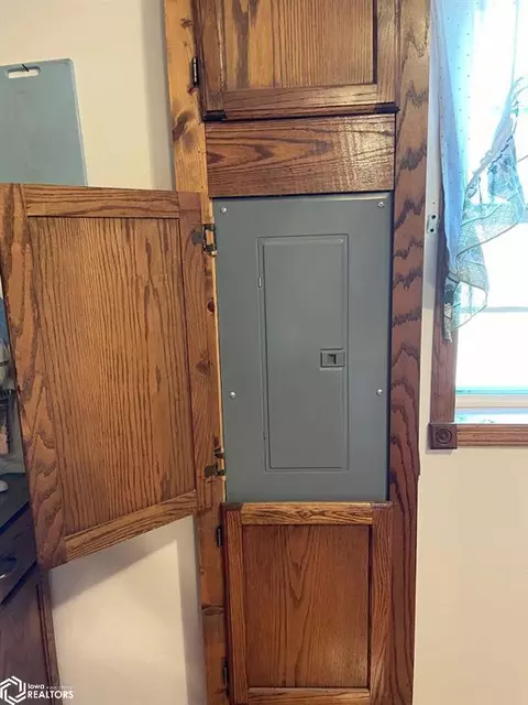 Entry Way - 342 N Mildred, Carson, IA 51525 photo 2 of 2