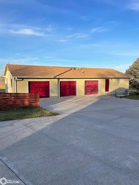Exterior - 342 N Mildred, Carson, IA 51525 photo 3 of 7