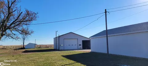 Exterior - 2428 Eagle Ave, Creston, IA 50801 photo 4 of 11