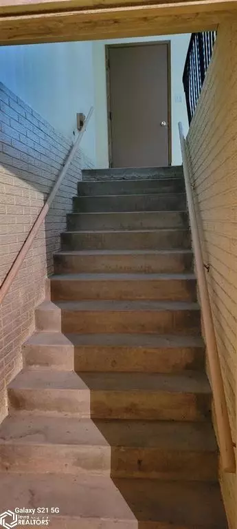 Entry Way - 2428 Eagle Ave, Creston, IA 50801 photo 1 of 2