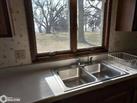 Kitchen - 2428 Eagle Ave, Creston, IA 50801 photo 2 of 2
