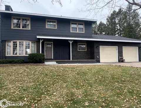 300 E College Ave, Le Grand, IA 50142