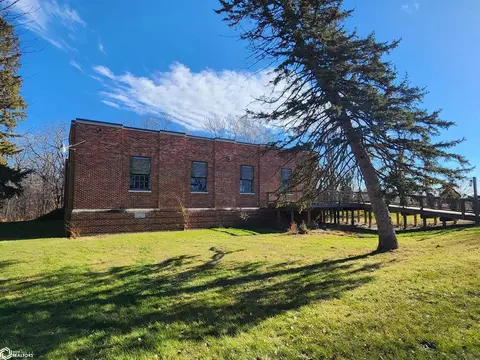 57951 White Pole Rd, Lewis, IA 51544