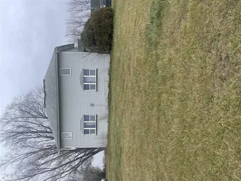 16584 185th Ave, Sigourney, IA 52591