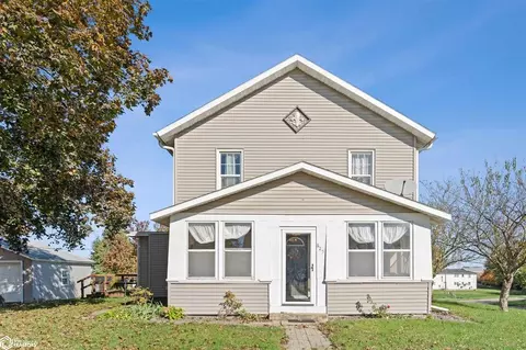 825 Valley St, Mediapolis, IA 52637