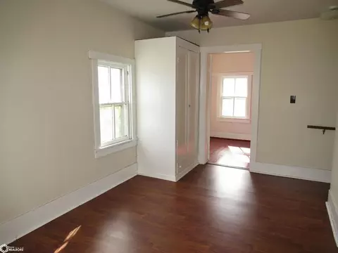Bedroom - 461 Main St, Hamilton, IL 62341 photo 3 of 4