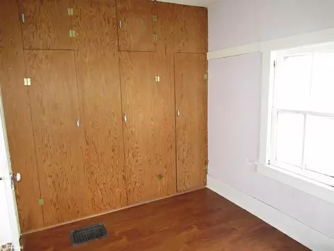 Bedroom - 461 Main St, Hamilton, IL 62341 photo 4 of 4