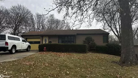 1012 N 2nd St, Oskaloosa, IA 52577