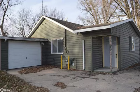 900 N Grant St, Manly, IA 50456