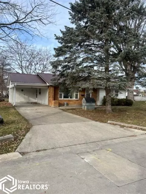 305 N Jay St, Mount Pleasant, IA 52641