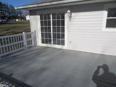 Exterior - 1620 Pine St, Hamilton, IL 62341 photo 6 of 13