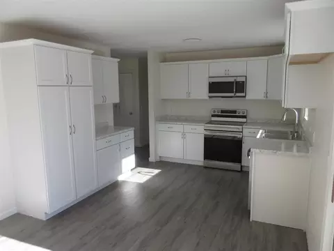 Kitchen - 1620 Pine St, Hamilton, IL 62341 photo 1 of 3