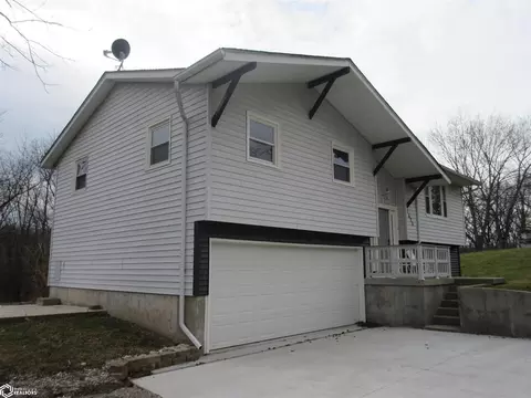 Exterior - 1620 Pine St, Hamilton, IL 62341 photo 13 of 13