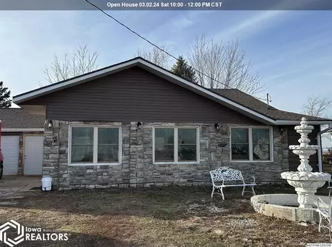 1104 8th St N, Northwood, IA 50459