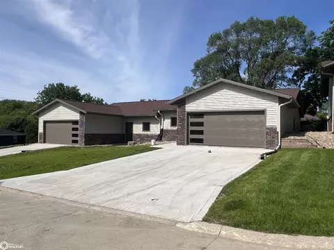 405 E Valley Dr, Carroll, IA 51401 photo 14