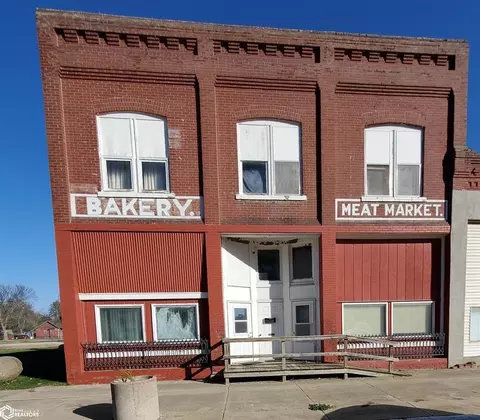 116 4th N, Seymour, IA 52590