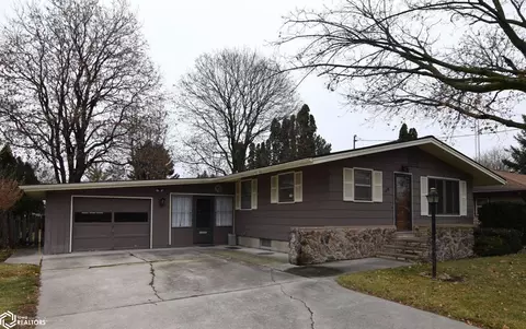 618 S Jackson Ave, Eagle Grove, IA 50533