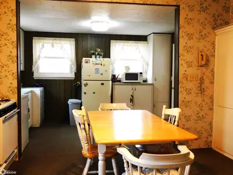 406 E Washington St, Monroe, IA 50170 photo 15