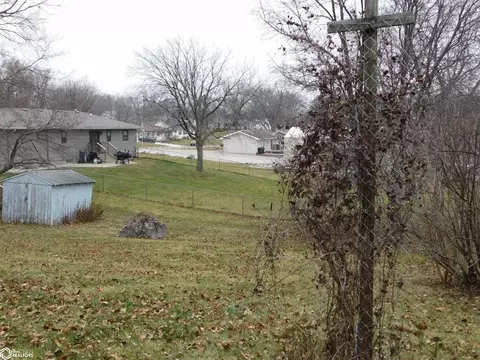 406 E Washington St, Monroe, IA 50170 photo 24