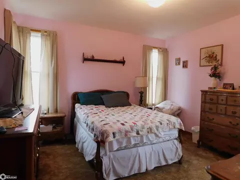 406 E Washington St, Monroe, IA 50170 photo 8