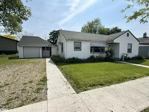 1517 12th St, Eldora, IA 50627 photo 2