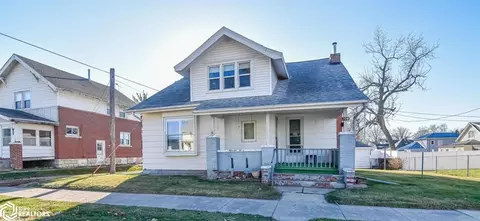 308 W Linn St, Marshalltown, IA 50158