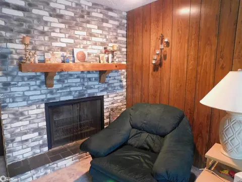 Living - 930 Ridge Rd, Denison, IA 51442 photo 3 of 3