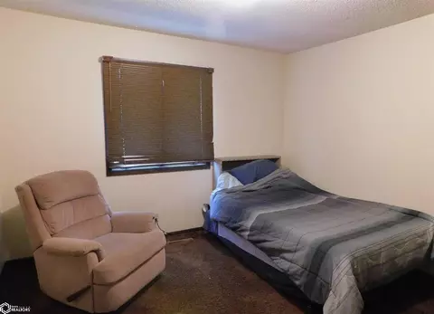 Bedroom - 930 Ridge Rd, Denison, IA 51442 photo 2 of 3