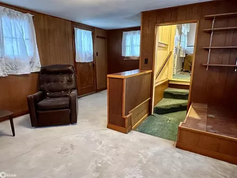 706 Walnut St, Scranton, IA 51462 photo 10