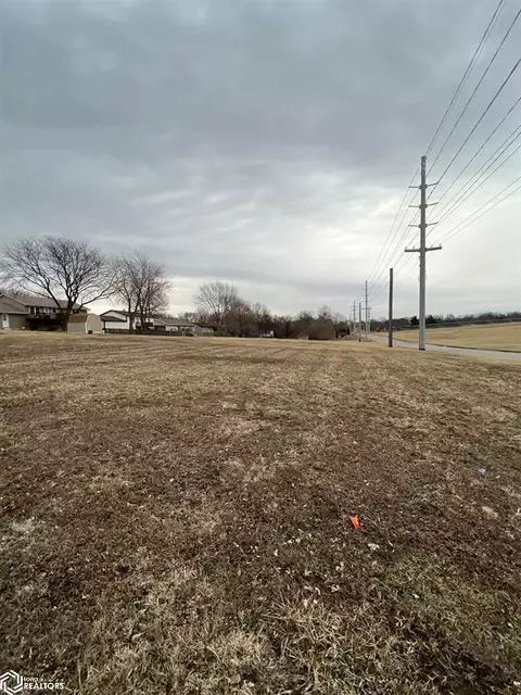 218 Messenger Rd, Keokuk, IA 52632