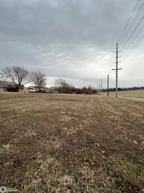 226 Messenger Rd, Keokuk, IA 52632