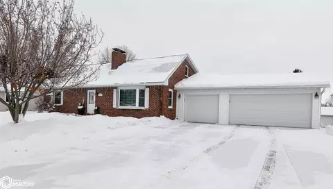 1502 S 5th St, Marshalltown, IA 50158